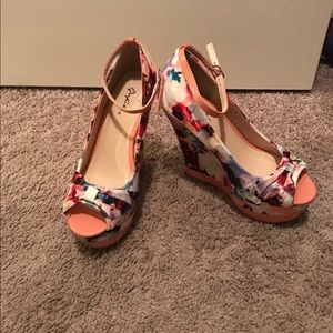Women’s wedge heels